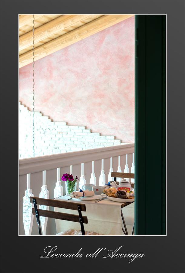 Locanda Acciuga Mm เพียซโซลา ซุล เบรนตา ภายนอก รูปภาพ